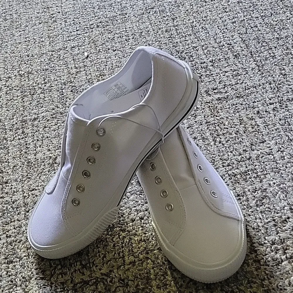 Hurley, woman's 6,5 shoes